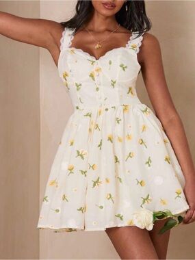 Enchnt White Floral Sundress with Yellow Rose Print